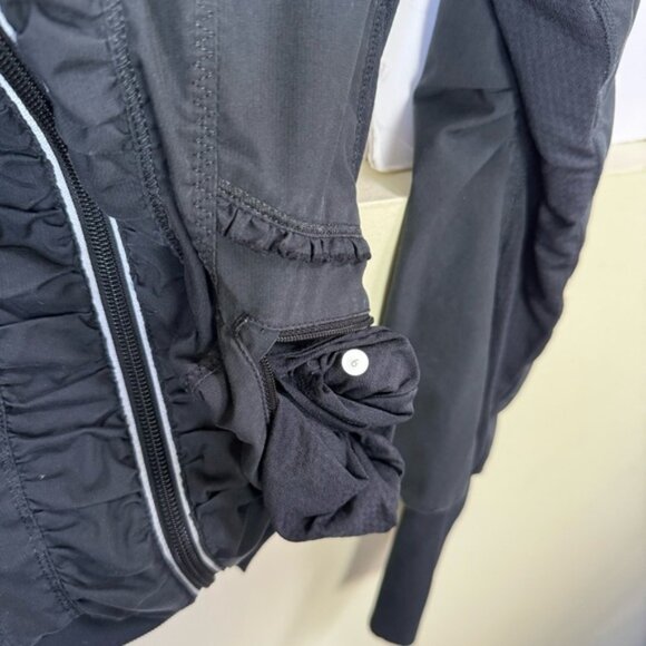 Lululemon Run Back On Track Jacket Lightweight Pockets Zip Ruched Ruffle Black S - Picture 5 of 16